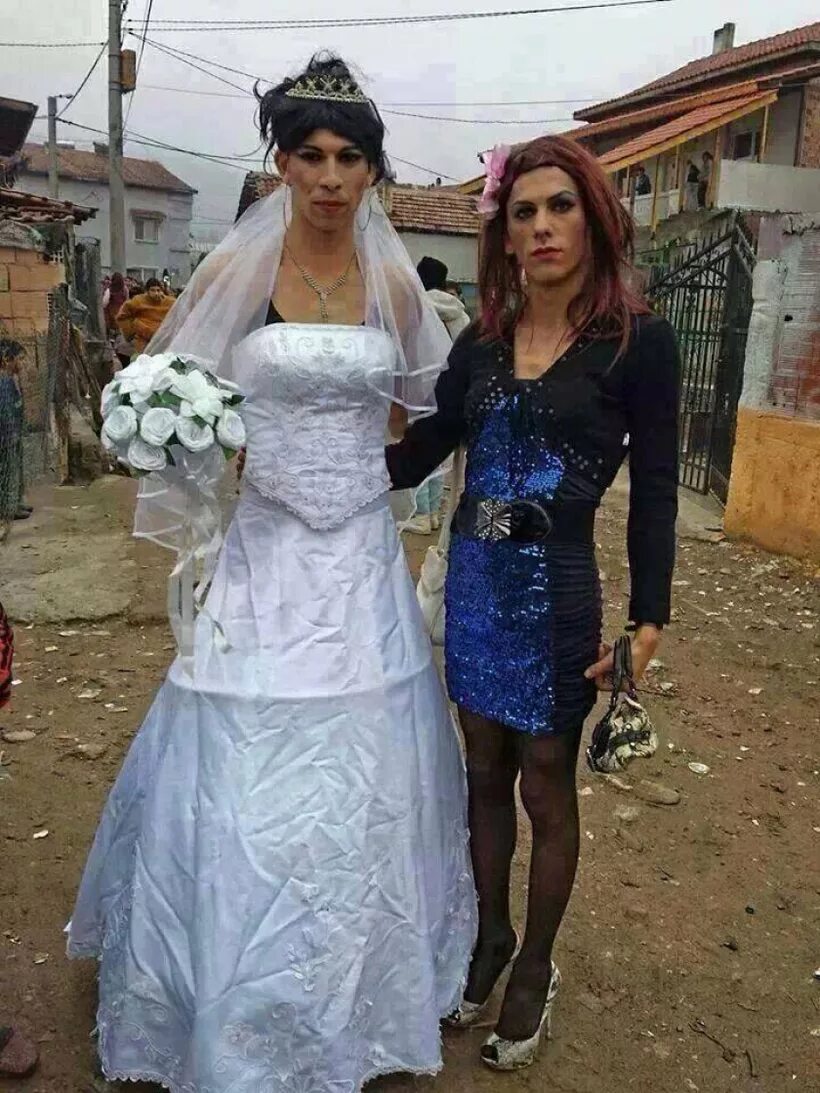 курительные табачные изделия. цыгарка дымыть. современные цыганки. галустян квн бабушка сирануш. цыгарка.