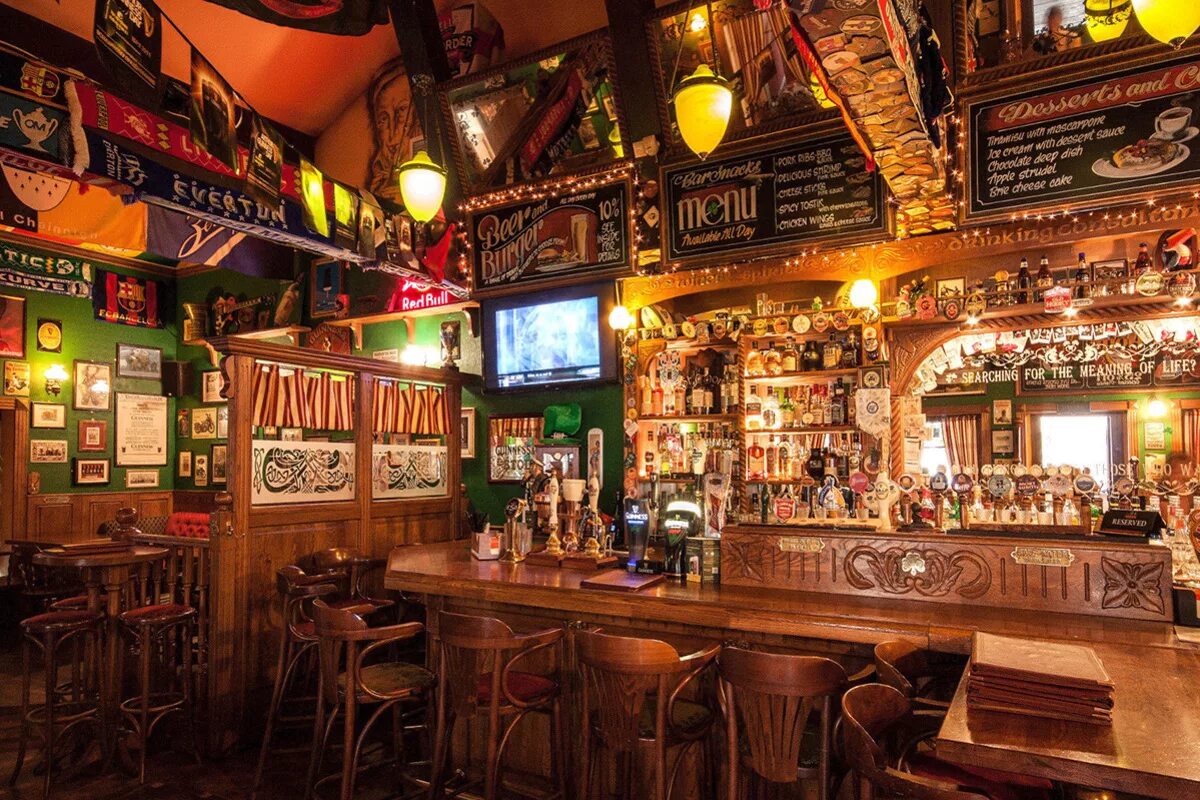 Пабы в питере. Irish pub Санкт-Петербург. Ирландский паб Питер. Бар Шеннон СПБ на Васильевском. Бар Шеннон Санкт-Петербург 5 линия.