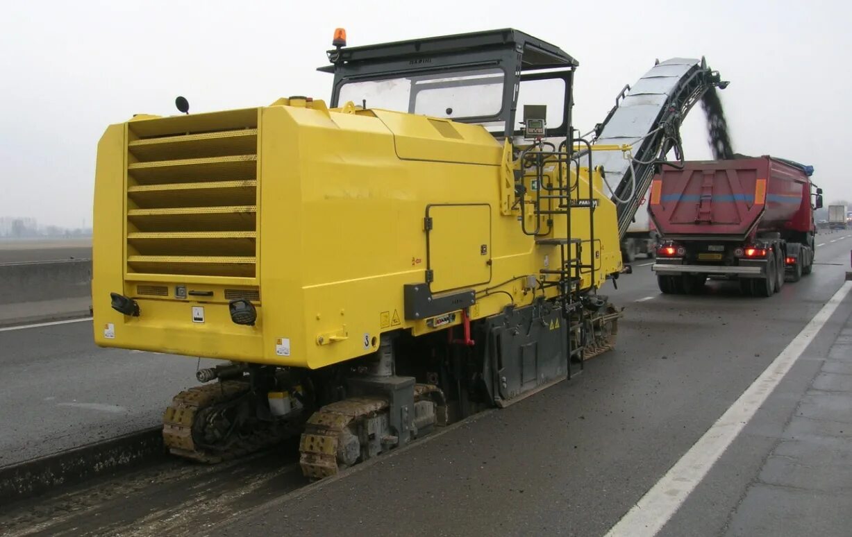 Фреза Бомаг 2000. Bomag BM 2000/60. Дорожная фреза BM 2000/60-2. Дорожная фреза Бомаг 1300/30. Автомобиль фреза