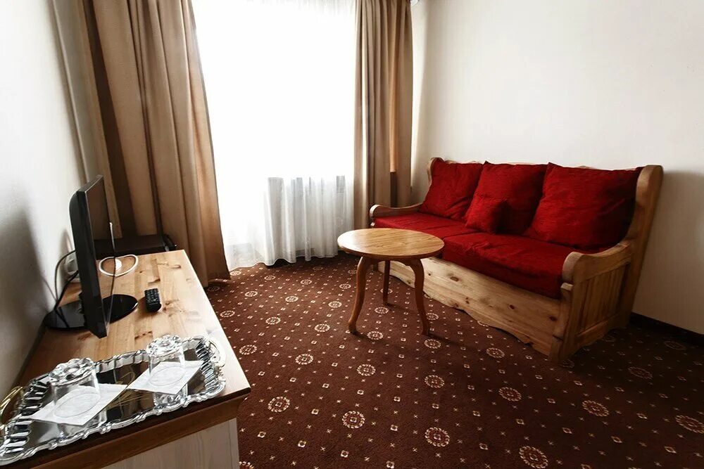 гостиница хибины. гостиница хибины кировск. гостиница хибины. гостиницы кировска мурманской. хибины мурманск гостиница.