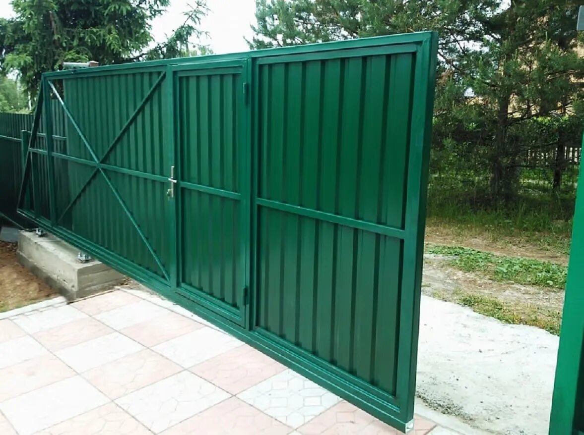 Установка забора и ворот. Откатные ворота 3500. раздвижные ворота с калиткой дорхан. откатные ворота мастеровит. ворота дорхан со встроенной калиткой.