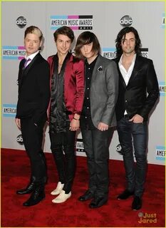 Hot Chelle Rae: Best New Artist Winners at AMAs 2011! 