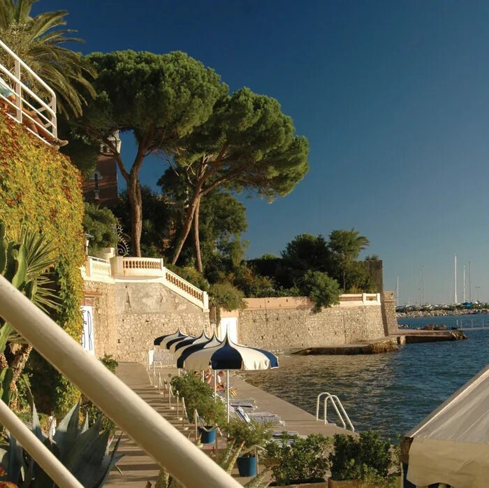 Картинка отель belles rives в городе жуан-ле-пене. Hotel rives. Hotel rives. Diamond of bodrum hotel. Лазурный берег 2015.