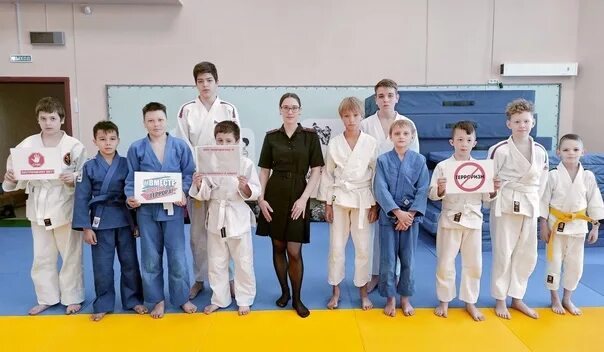 Спортивная школа олимпийского резерва тверь. Ледовый дворец нижневартовск. Белгород сумская улица 64 кикбоксинг. Школа олимпийского резерва 2 сыктывкар. Школа олимпийского резерва нижневартовск.
