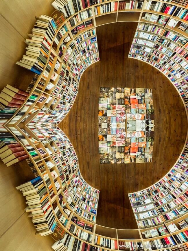 Идеи для библиотеки. Книжный магазин ler devagar. необычные библиотеки. самые необычные библиотеки. необычные книжные магазины.
