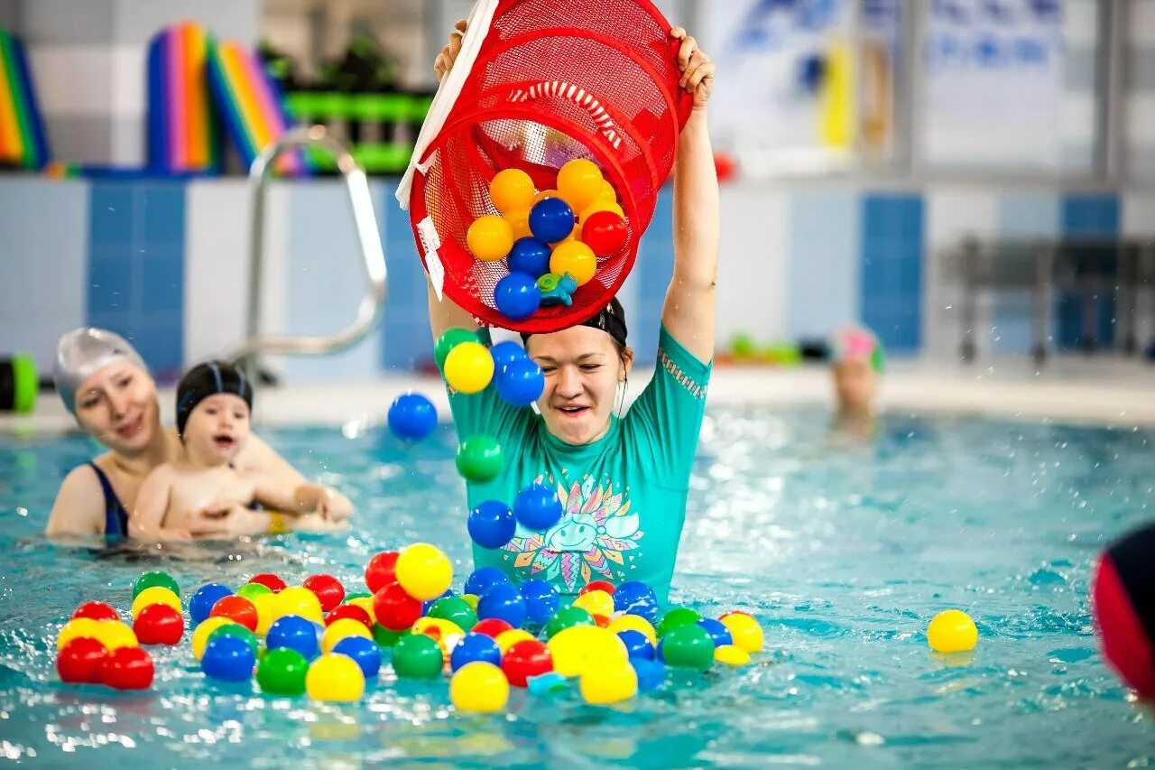 Бассейн в детском саду. Бассейн китенок щербинка. Детский бассейн работа. Оборудование для бассейна в детском саду. Бассейн картинка для детей.