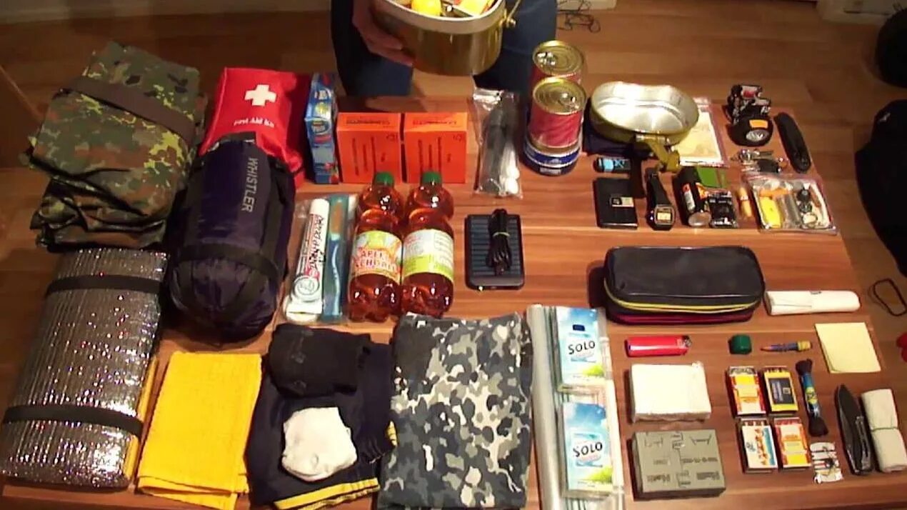 Походный набор выживания на природе. C самое необходимое. Гражданская оборона тревожный чемоданчик. C самое необходимое. C самое необходимое.