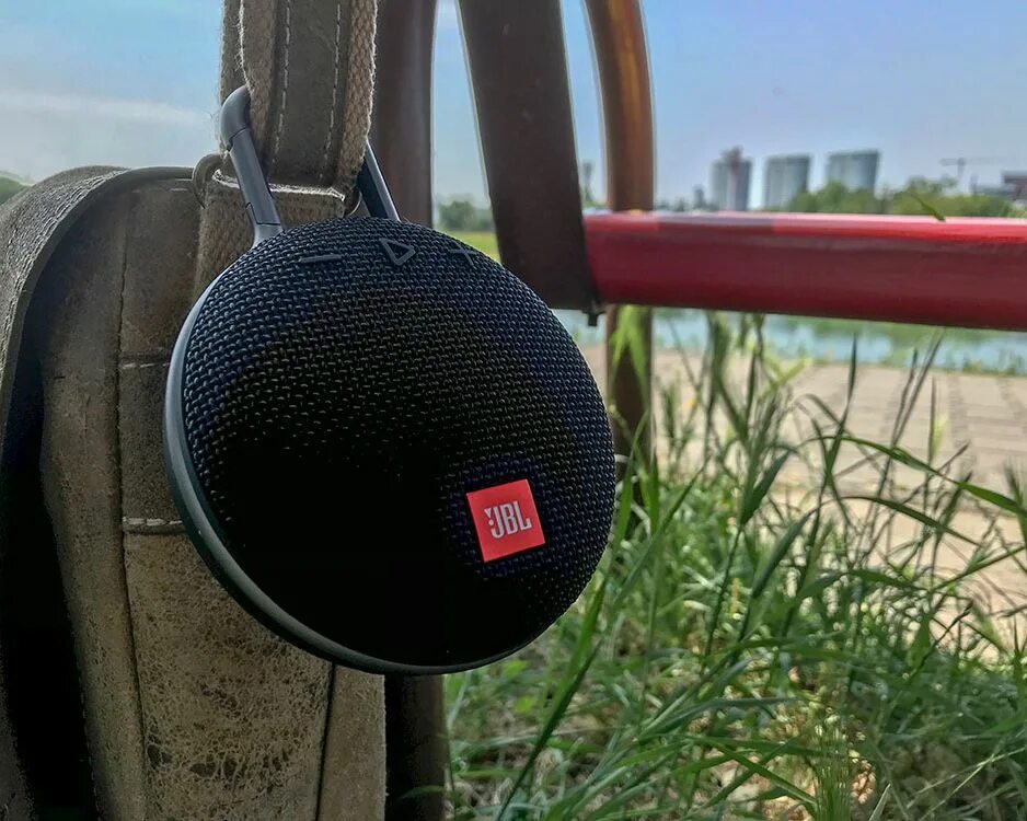 Колонка jbl clip 3. JBL clip 3. Портативная колонка JBL clip. Беспроводная акустика JBL clip 3. JBL clip 3 3.3 Вт.