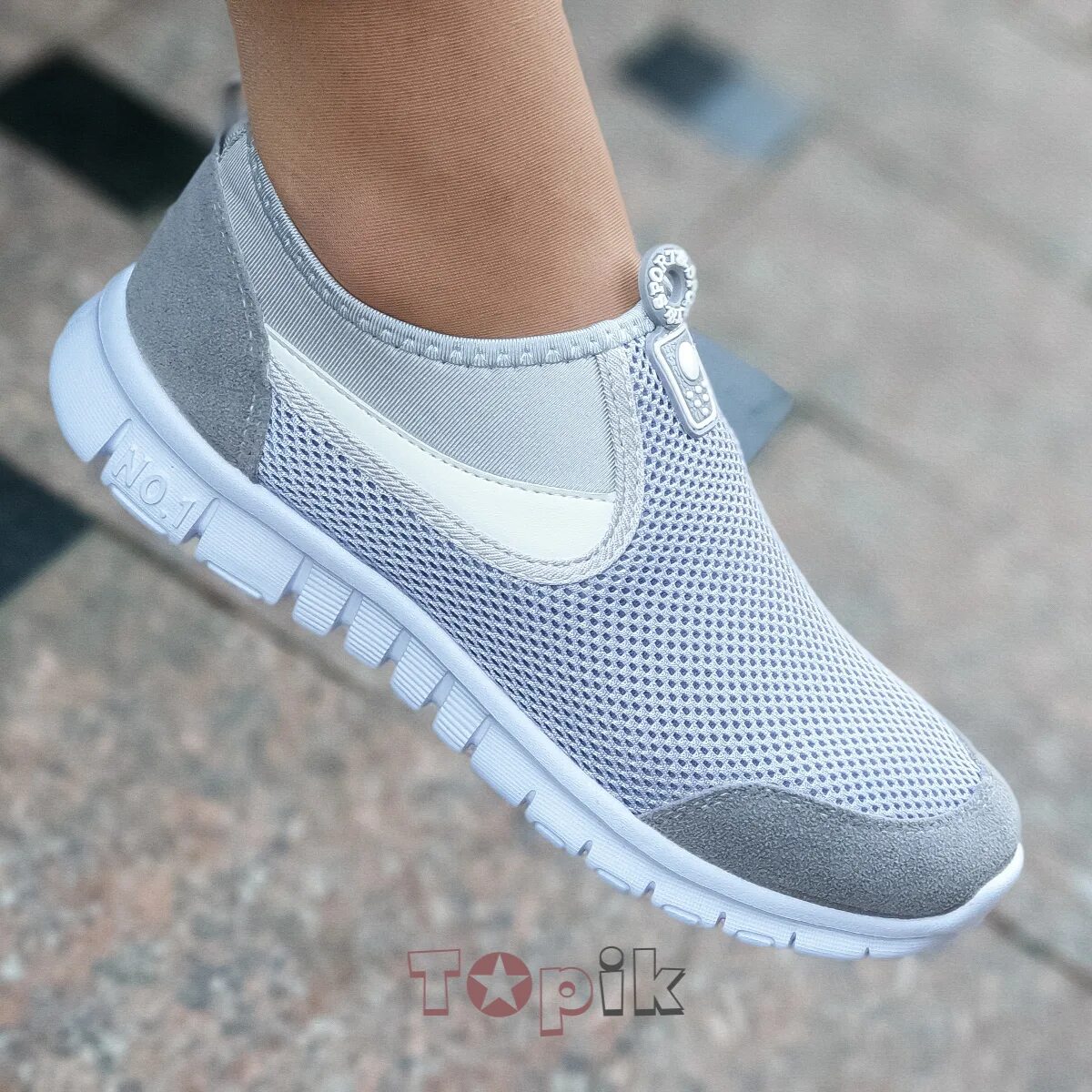 Мокасины в сетку. Skechers слипоны в сеточку. кроссовки-слипоны валберис. найк серые мокасины сетка.