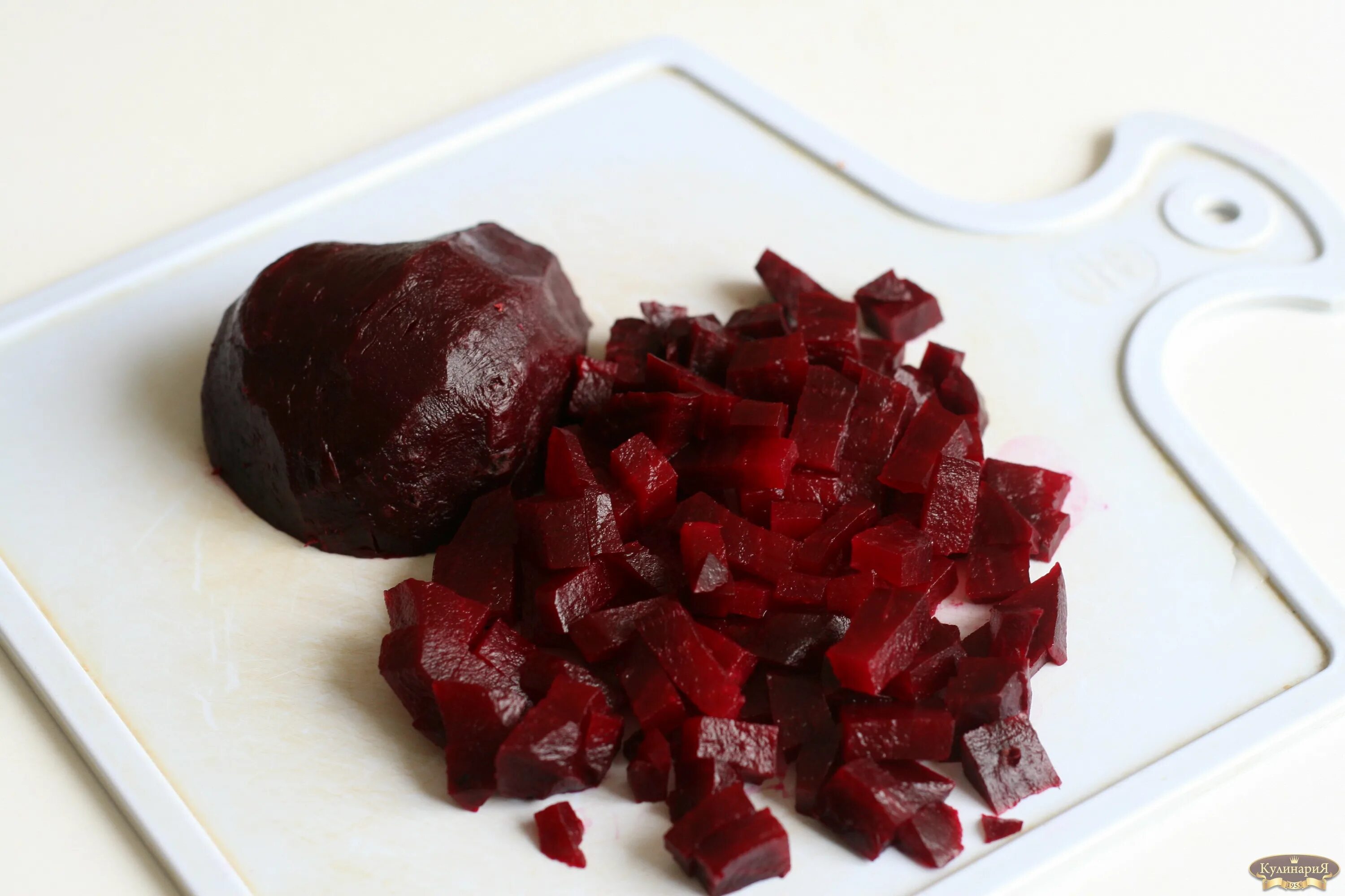 Отчего свекольный борщ красный. Гавриш свекла детройт. Свекла теряет цвет. Свекольный цвет. При варке свёкла теряет цвет.