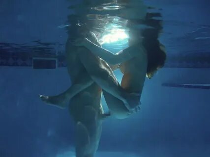 Download underwater threesome