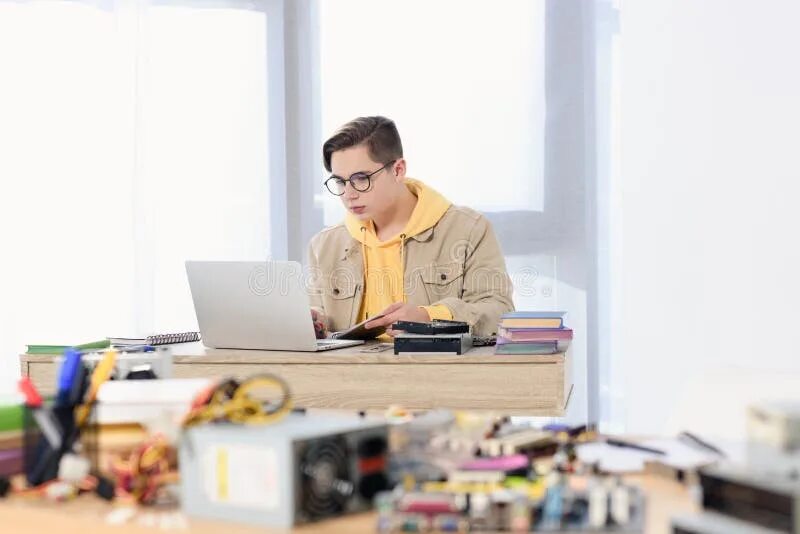 Is he study at home