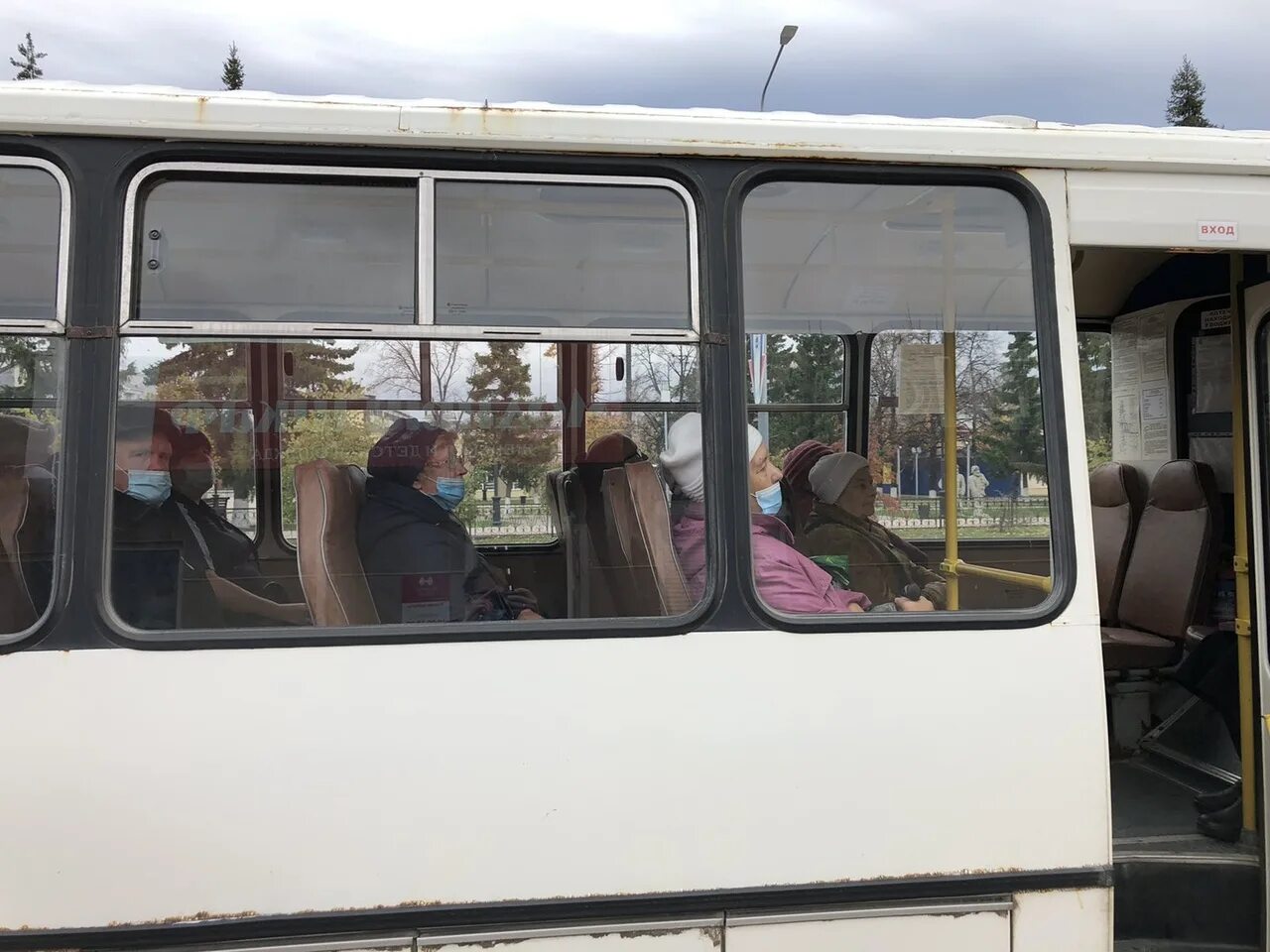 Перепрослушка ишим. Перепрослушка ишим. Грешки ишима. Бульвар белоусова ишим. Ишим бульвар белоусова 39.