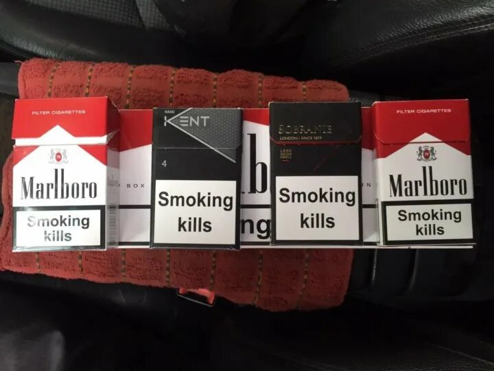 Купить мальборо красный. Мальборо Red 2022. Мальборо ред 2021. Marlboro Compact Red 2022. Marlboro Red 2021.