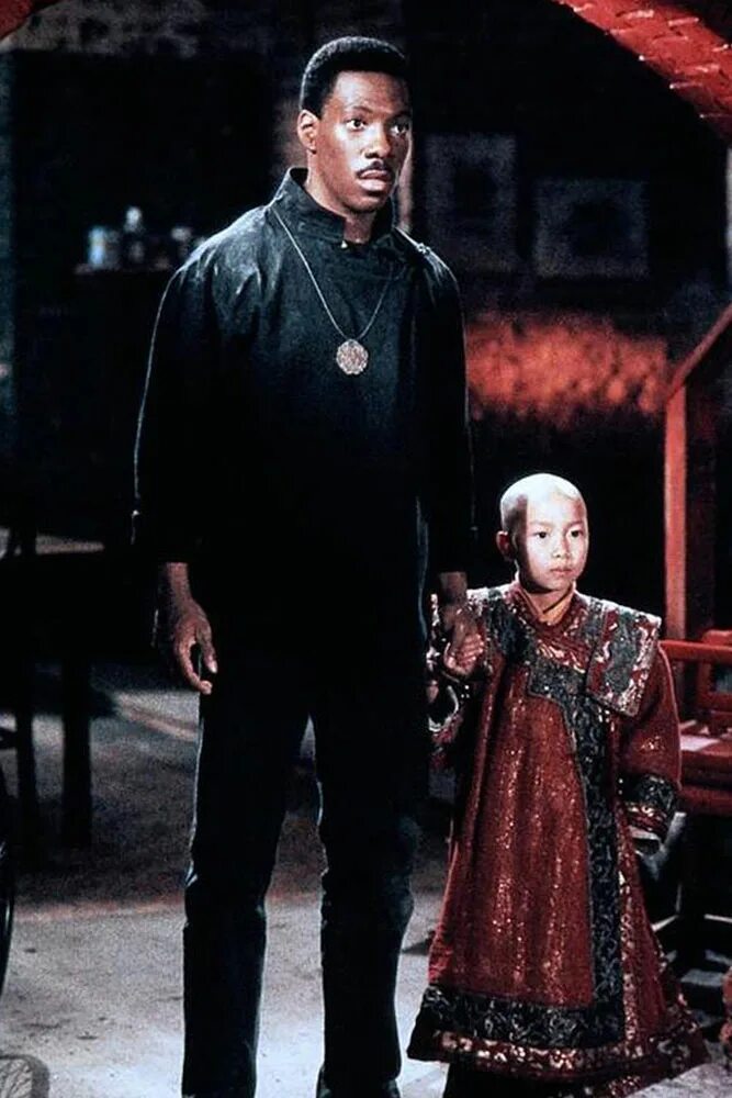 Золотой ребенок 1986 постер. Кадры из фильма золотой ребенок с эдди мерфи. Чарльз дэнс золотой ребенок. Эдди мерфи золотой ребенок. Эдди мерфи золотой ребенок.