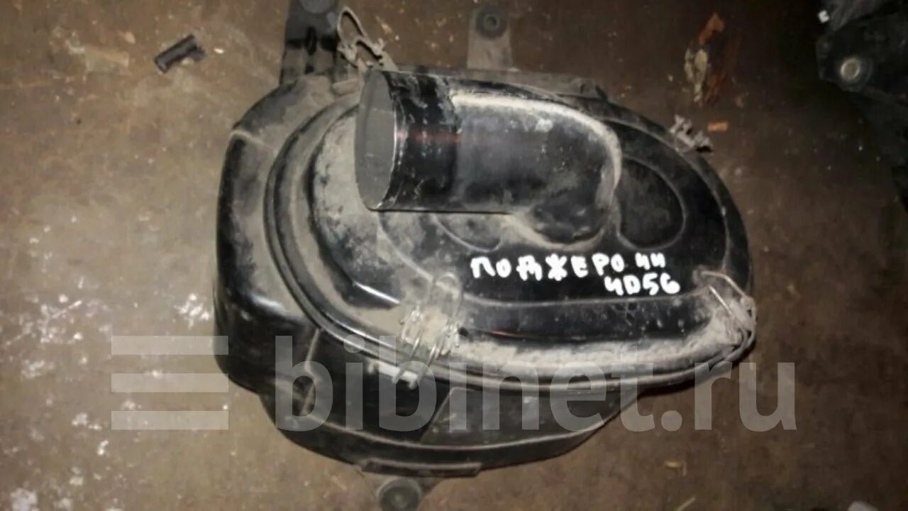 Фильтр воздушный паджеро 2 6g72. Корпус воздушного фильтра мицубиси паджеро 2. Корпус воздушного фильтра паджеро 2. Корпус воздушного фильтра мицубиси паджеро 2. Расходомер воздуха мицубиси паджеро 3.