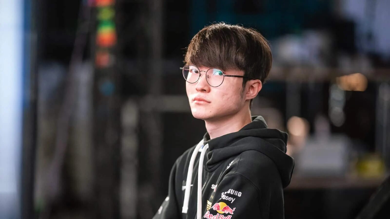 Faker js. Фейкер лига легенд. ли «faker» сан хек. faker 2025. faker 2025.
