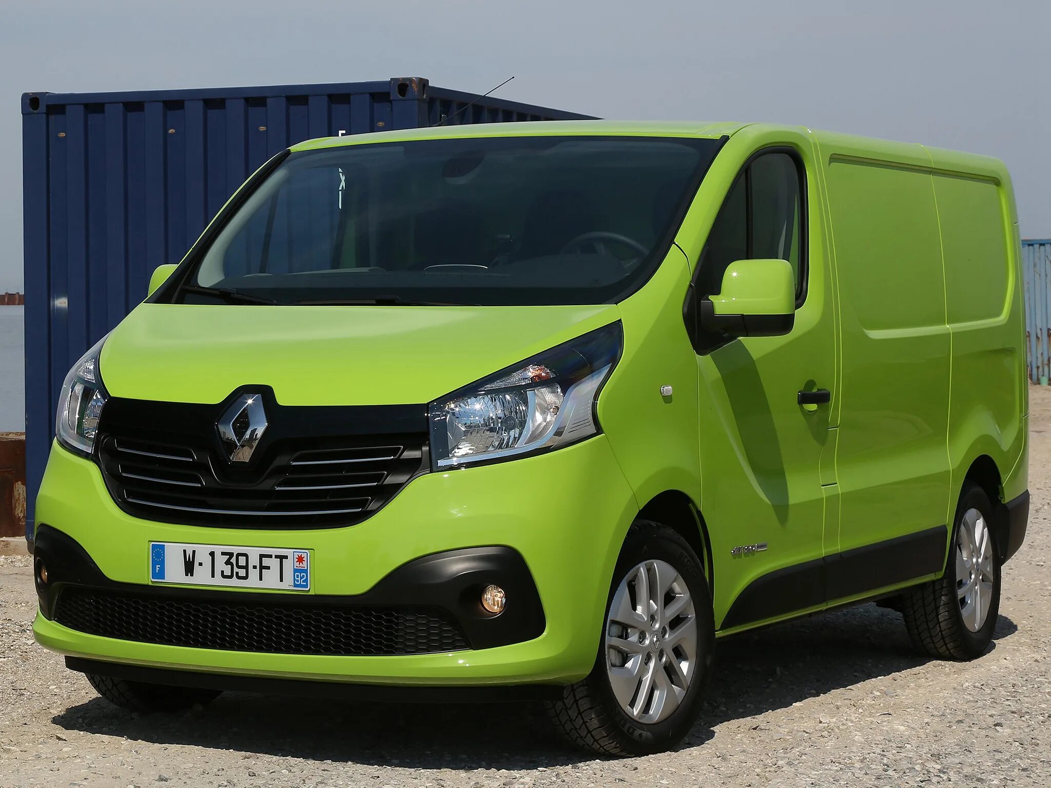 Микроавтобус рено. Фургон renault trafic 2014. renault traffic 3. фургон renault trafic 2016. рено трафик 2014.