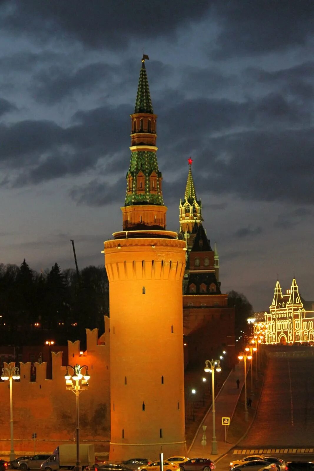 Плавный башня. Беклемишевская (Москворецкая) башня. Башни Московского Кремля. Спасская башня Московского Кремля. Башенка Московского Кремля.