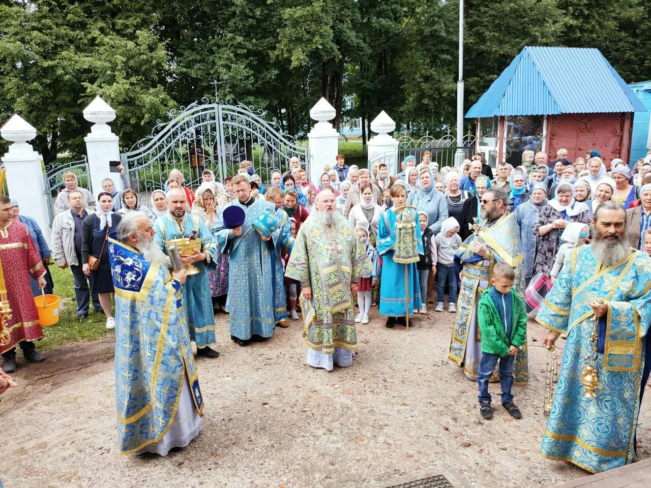 Казанская Церковь Людиново. Храм Казанской иконы Божией матери Людиново. Храм в Козельске. Служба 14 августа 2020