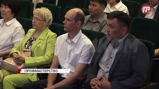 Аналитический комитет. Харитонов правительство Улан Удэ. Тивиком Улан Удэ вручение жилищных сертификатов. Конференция 24 июня 2022 г..