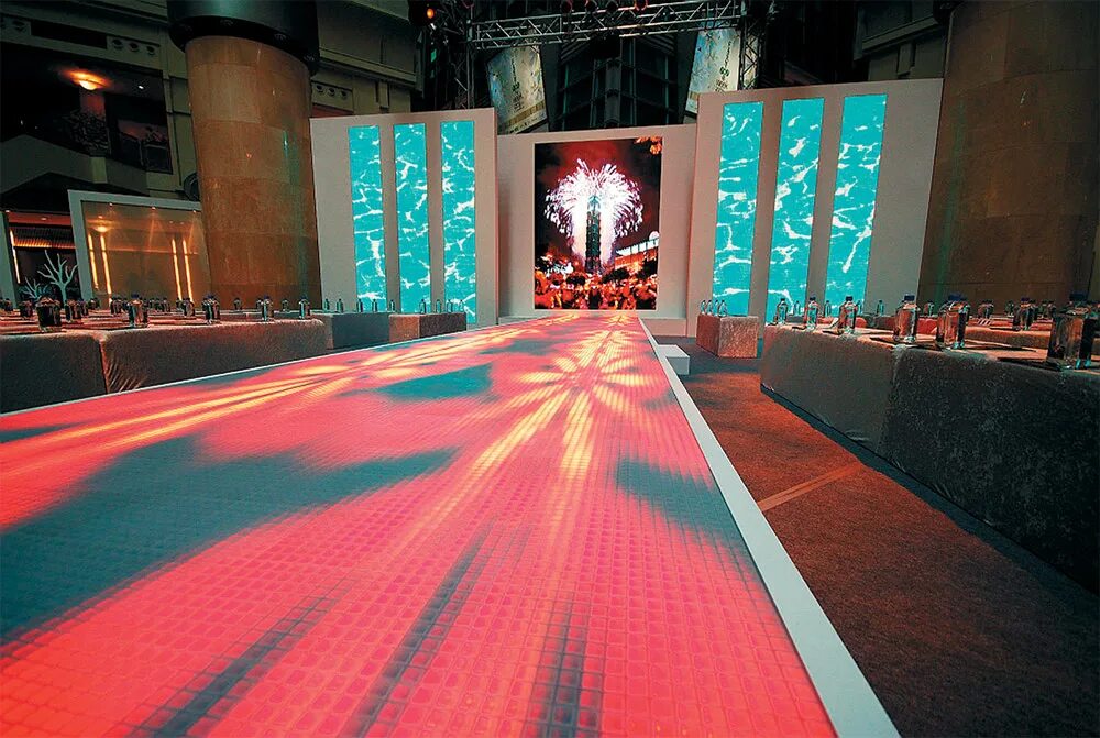 Floor video