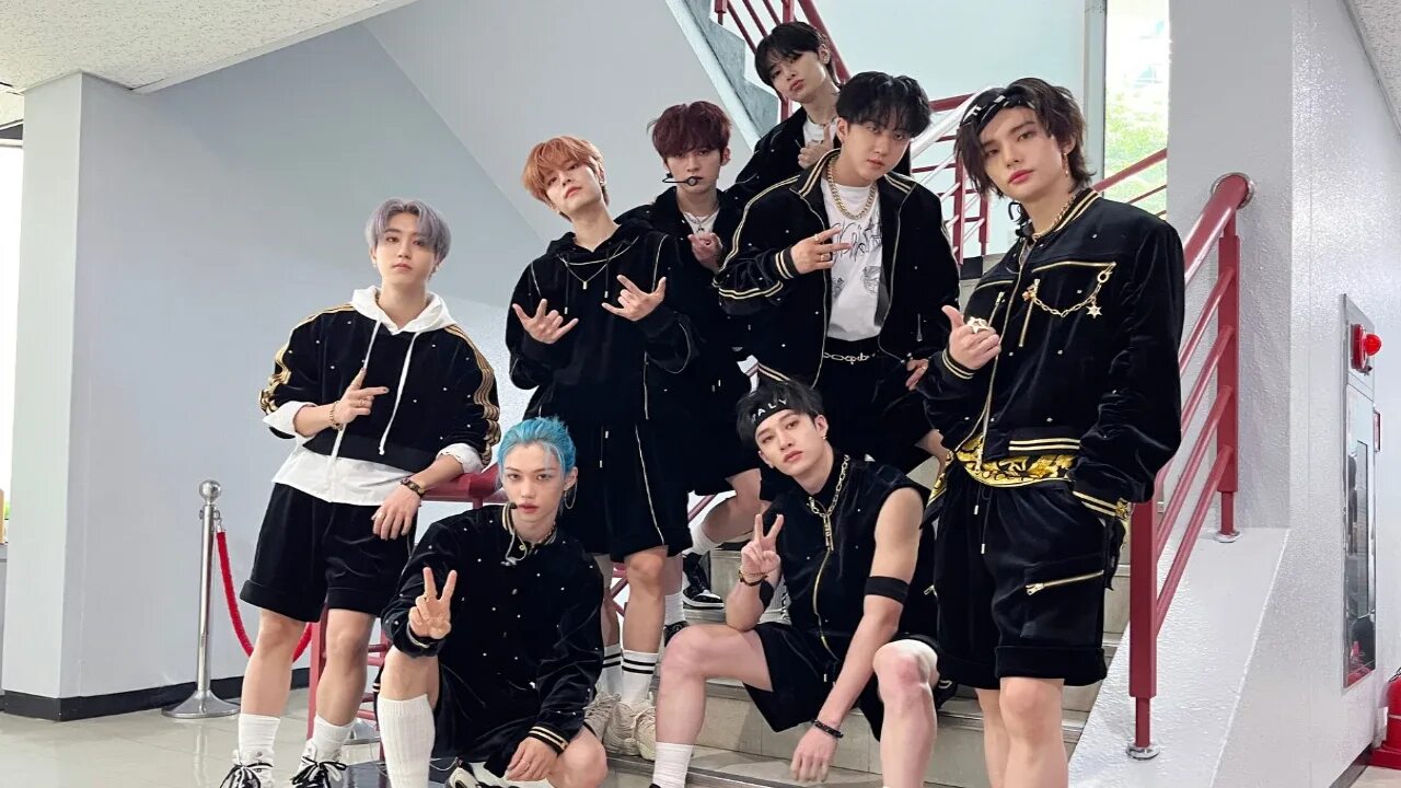 С класс stray kids