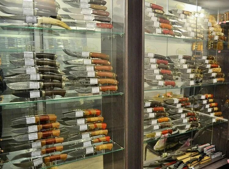 Магазин ножей в нижнем. Магазин ножей в нижнем. Мастерская ножей. Магазин складных ножей в спб. Нож вр-014.