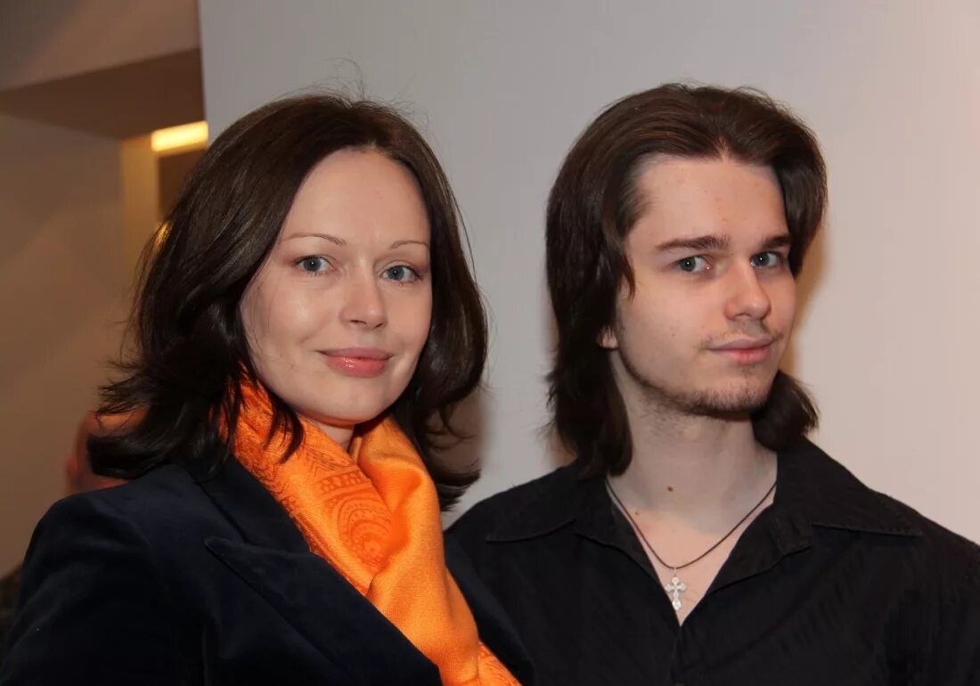 сын ирины безруковой. ирина безрукова и андрей ливанов. сын сергея безрукова андрей ливанов. что произошло с сыном ирины безруковой. андрей ливанов сын ирины безруковой.