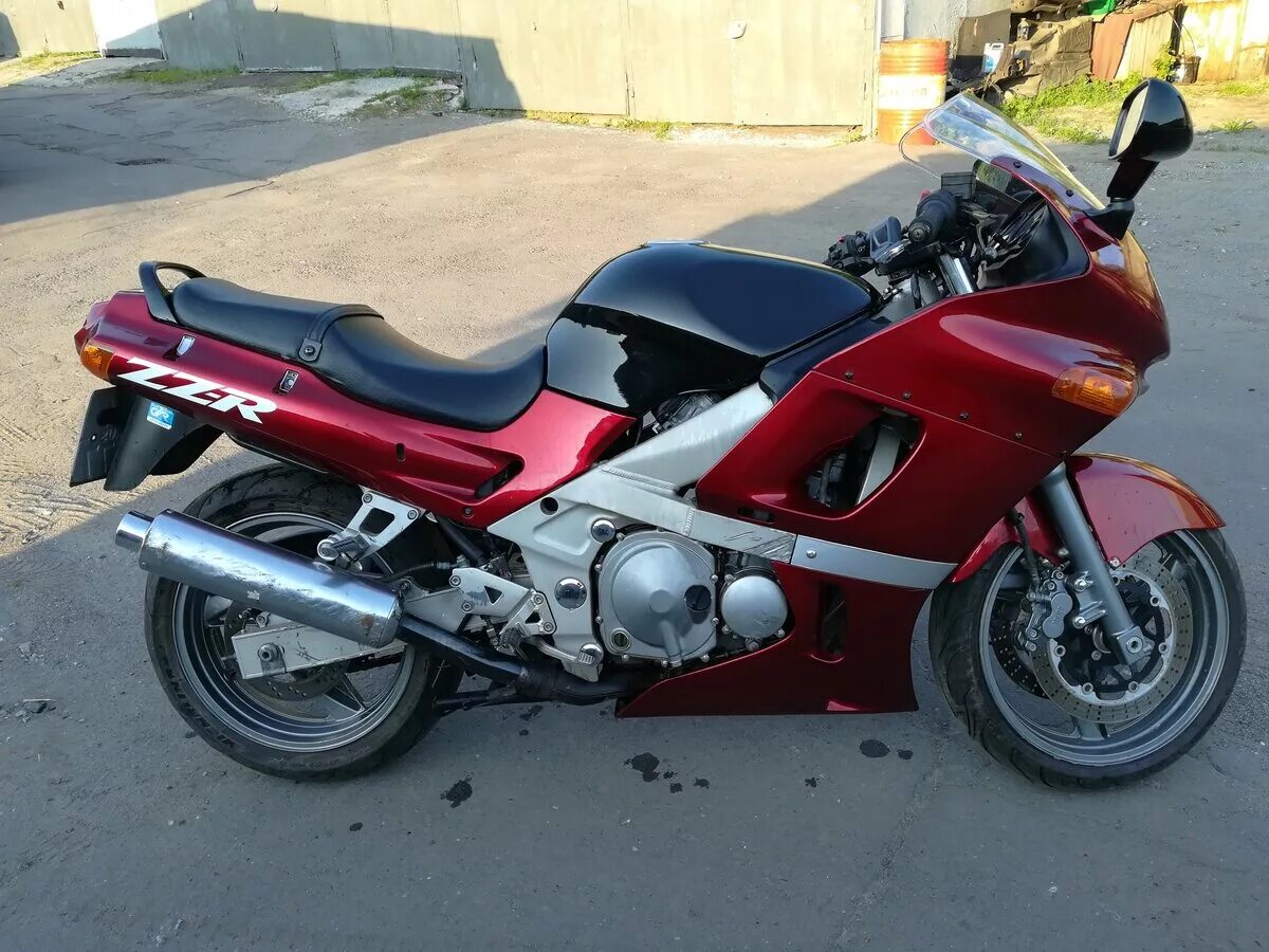 Kawasaki zzr 400 2. Кавасаки ззр 2. Kawasaki zzr 400-2 черный. Kawasaki zzr 400 2. Кавасаки ззр 2.