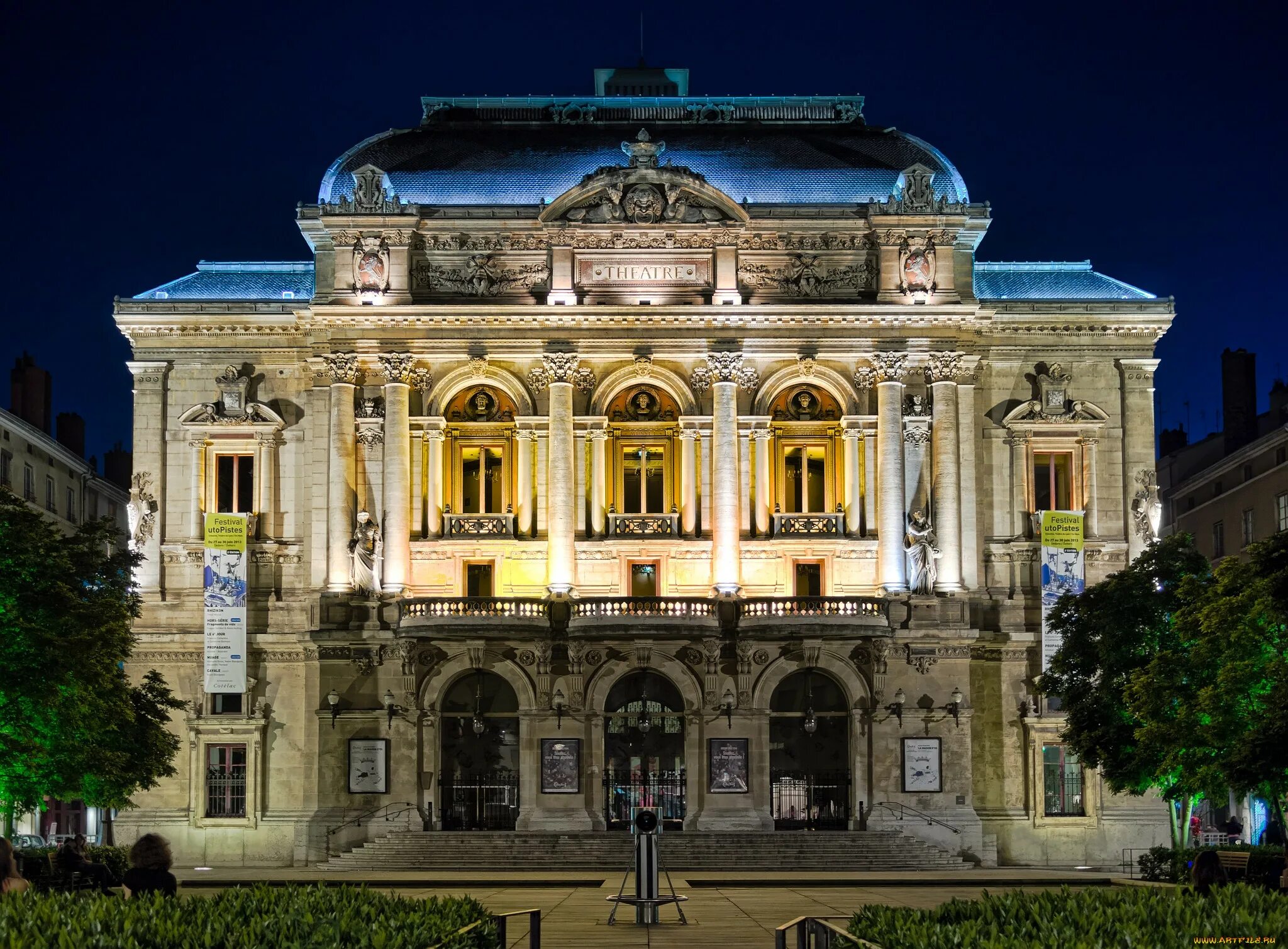 Le theatre. Les Celestins | Лион (Франция). Лион театр Франция Лионский. Les Celestins театр. Театр les Celestins в Лионе.