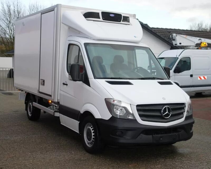 Купить мерседес рефрижератор. Mercedes-Benz Sprinter 316cdi фургон рефрижератор. Мерседес Спринтер реф. Мерседес Спринтер 316 рефрижератор. Mercedes - Benz Sprinter 5 будка.