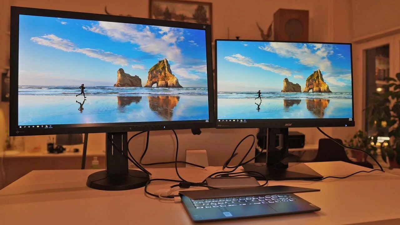 Разрешение диагональ 32. 24 Inch vs 27 inch Monitor. 24 Дюйма vs 27 дюймов. 27 Vs 32 дюймов монитор. Монитор 23 дюйма vs 27.