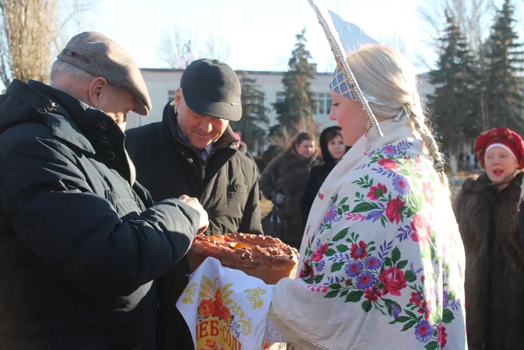 Коллектив марксовский колледж искусств. События в марксе ру. Работа маркс на сегодня. Маркс о культуре. Работа маркс на сегодня.