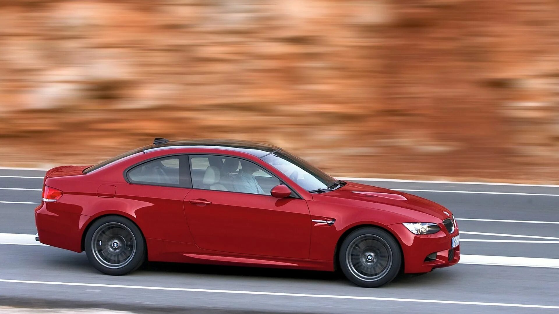 Седан купе. Седан купе. Мерседес купе и седан разница. Седан или седан. Bmw 3 двухдверная.