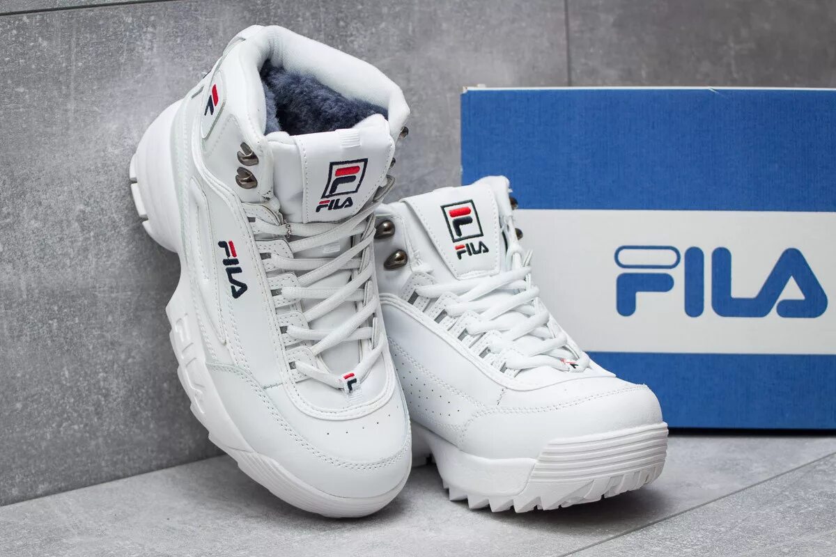 Зимние кроссовки цена. Зимние кроссовки Fila Disruptor 2. Кроссовки Fila дизраптор зимние. Кроссовки Fila Disruptor 2 зимние высокие. Кроссовки зимние женские Fila Disruptor.