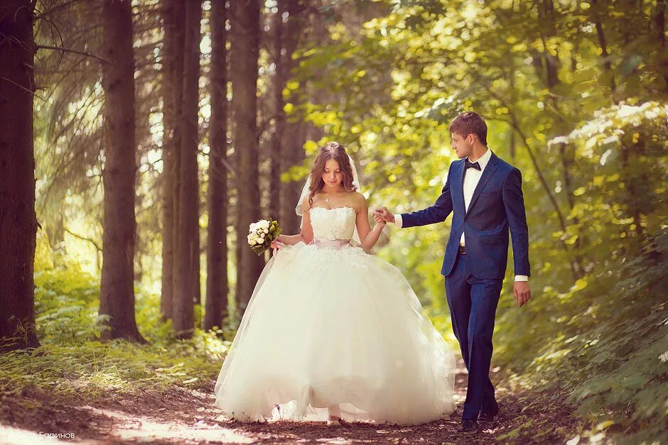 Смешные свадебные фотосессии в загсе. Не хочу делать свадьбу. После свадебная фотосессия. Оригинальный подарок жениху на свадьбу. Смешная свадьба.