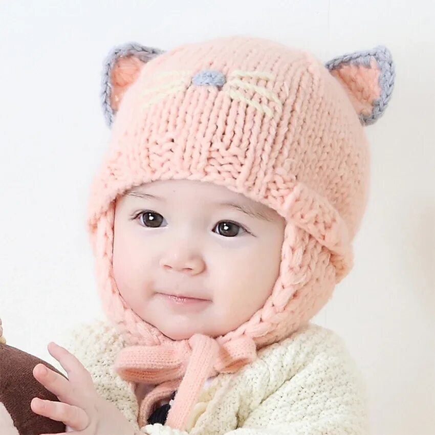 Шапка вязаная для девочки. Вяжем шапку девочке с ушками. Вяжем шапку девочке с ушками. Шапка с ушками для девочки. Вязаная шапочка с ушками для девочки.