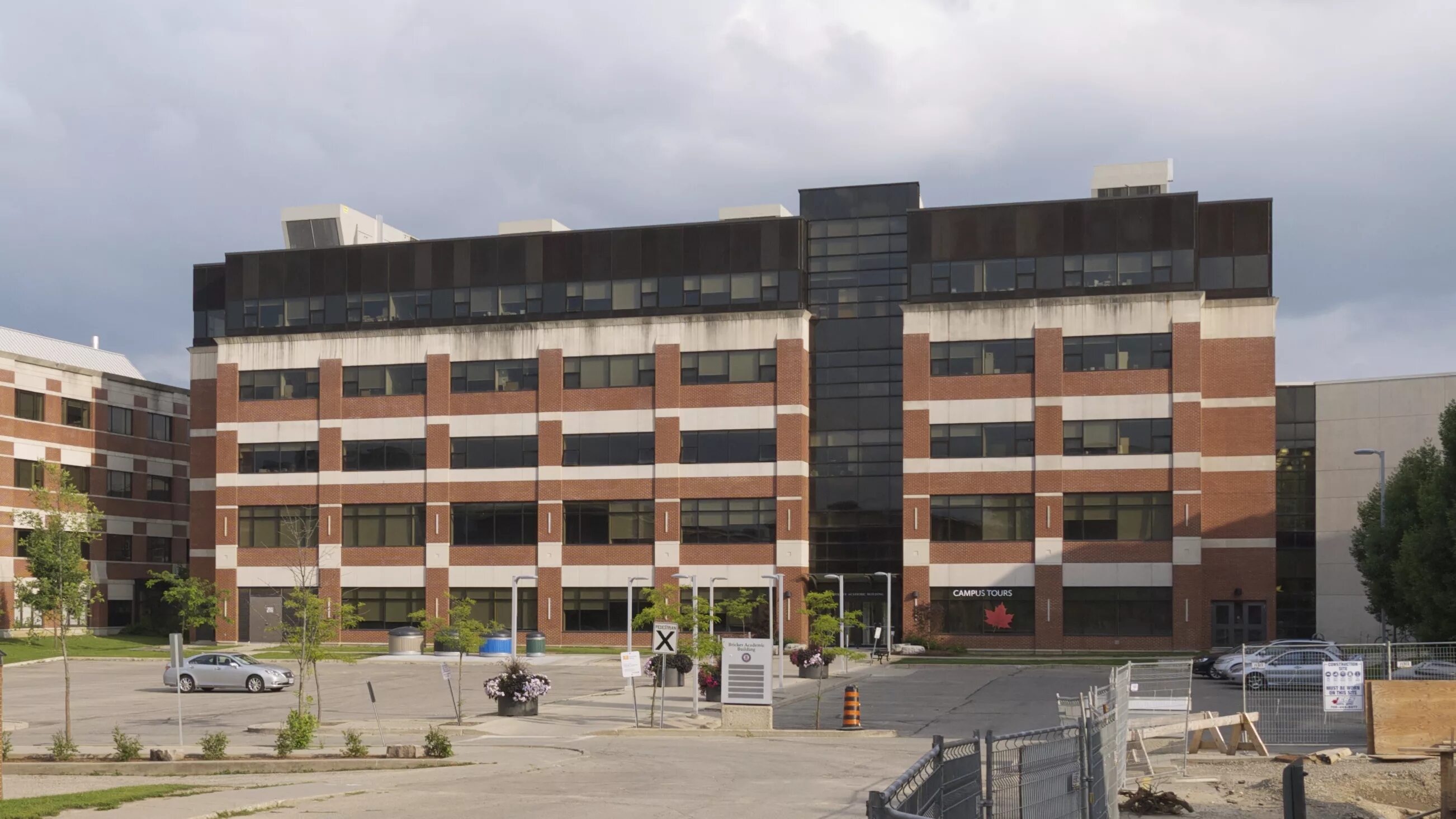 Academy housing. Concord academy. Георгианский особняк чарльстаун. Academy housing. Ihouse academy.