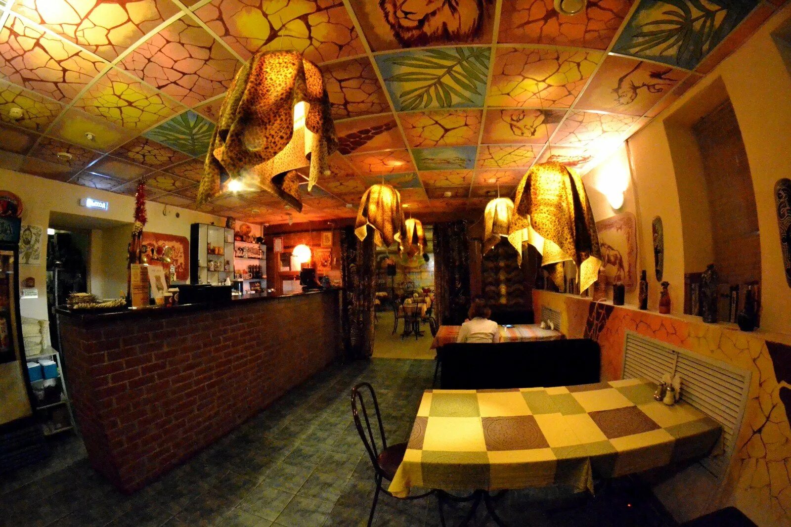 Африка кафе спб печатника григорьева. Африка печатника григорьева ул 13. Арт-кафе сундук на фурштатской. Кафе коммунальная страна спб на кронверкском. Кафе сундук на фурштатской 42.