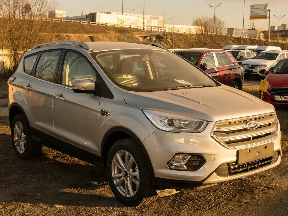 Форд куга 2017 2.5. Форд Куга 2018. Kuga 2017. Ford Kuga 2017 2.5. Форд Куга серебристый.