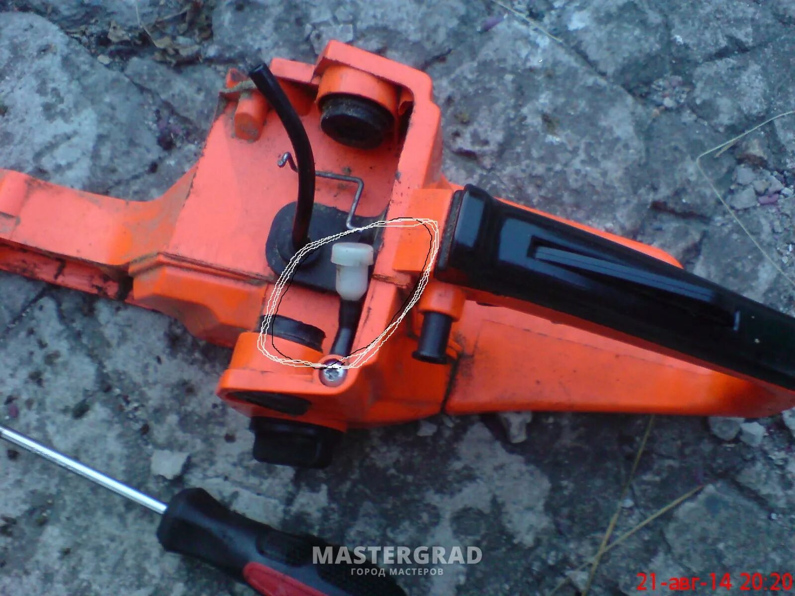 Сапун бензобака штиль 180. Сапун бензопила champion 241. Сапун на пиле. Сапун бензобака в сборе 45-18к/52-20к rsg. Сапун на пиле.