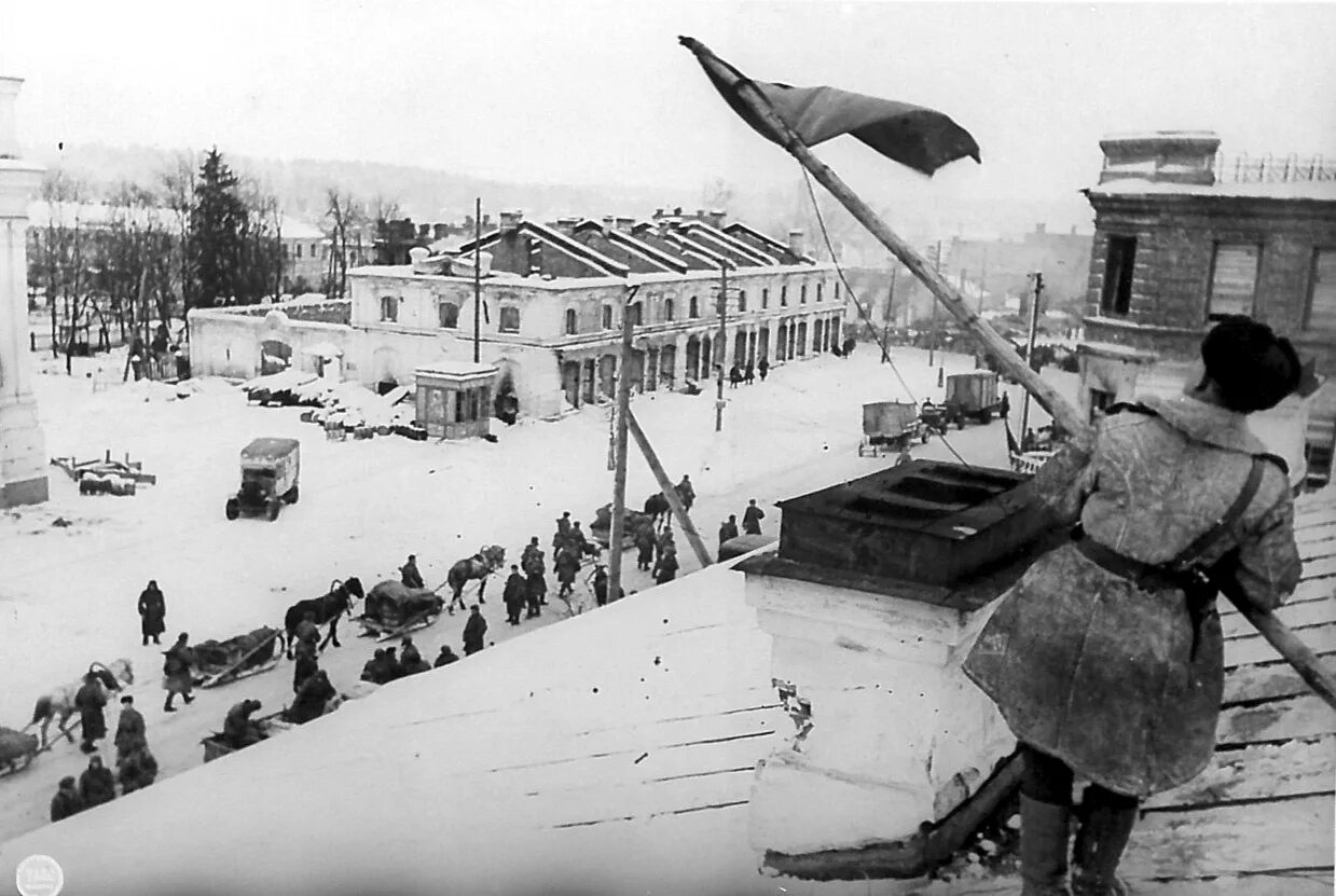 Освобождение после операции. Освобождение города Луга 1944. 12 Февраля 1944 года освобождение Луги. 12 Февраля день освобождения Луги. Освобождение Луги от фашистских захватчиков.