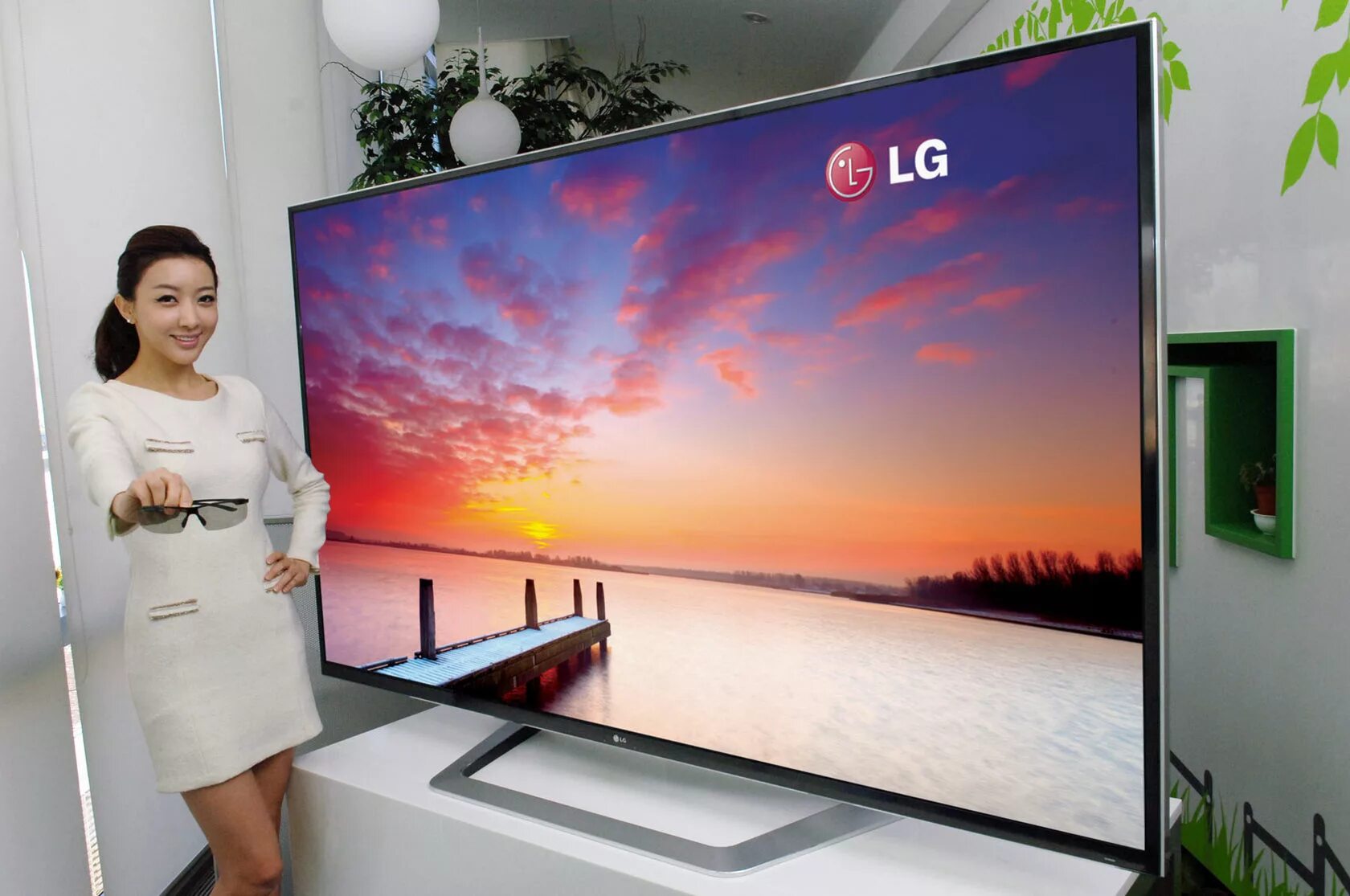 Телевизор лж 85 дюймов. Телевизор LG 75 дюймов. Сбер 65 дюймов купить