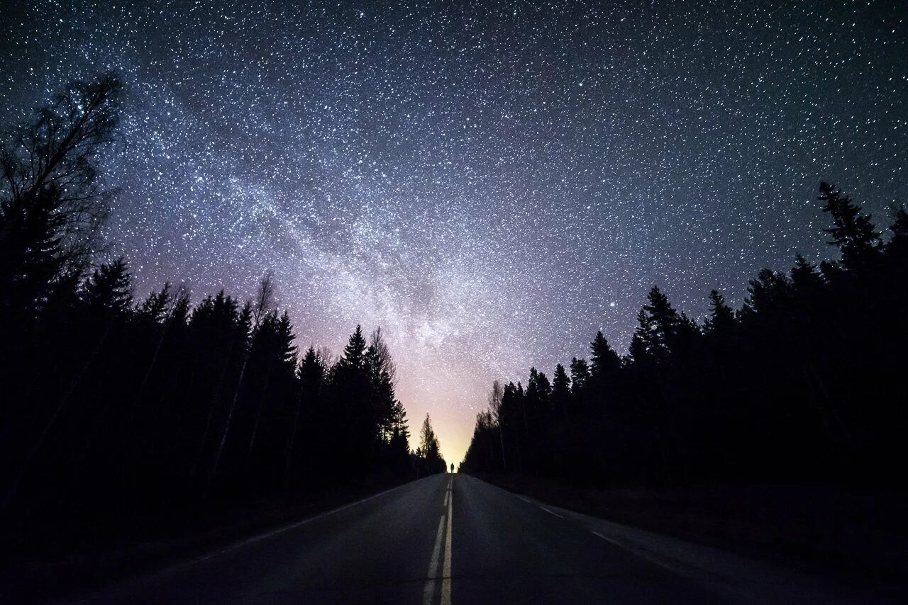 Микко Лагерстедт. Фотограф Микко Лагерстедт. Mikko Lagerstedt фотографии. Микко Лагерстедт пейзажи. Звездное небо дорога