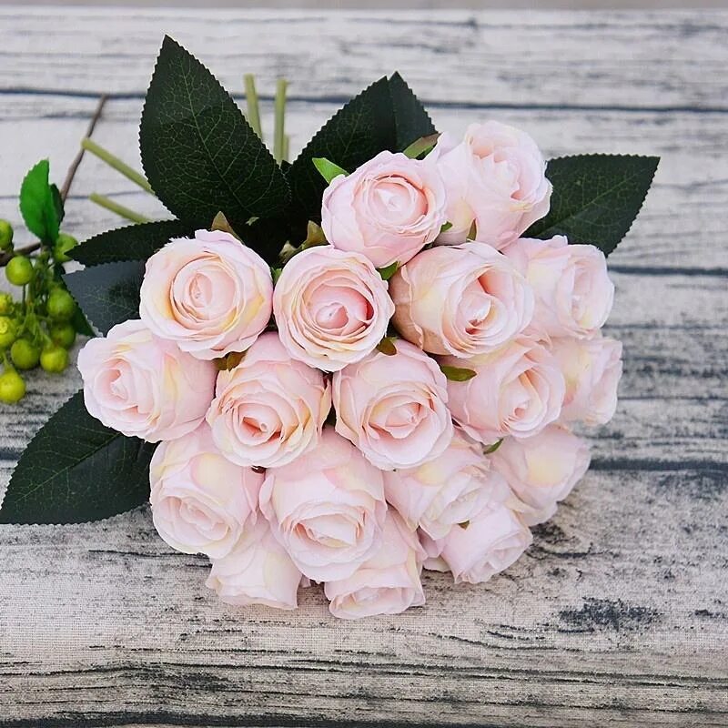 Буке бледно розовых роз. Бледно розовые розы. Букет светлых роз. Букет в светлых тонах.