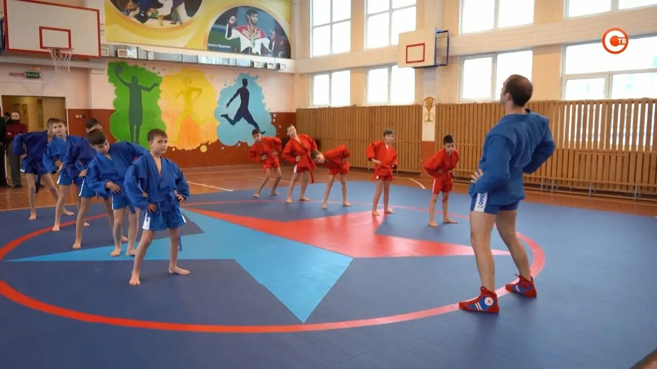 Самбо севастополь. Дом самбо. Занятия самбо в школе. Первый севастопольский самбо. Самбо дом.