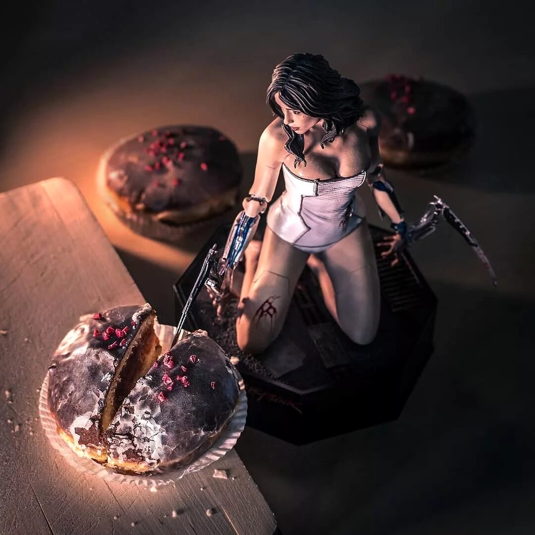 Метательные ножи cyberpunk 2077. Скай фай нож. Cyberpunk 2077 ножи. Cyberpunk 2077 холодное оружие. Cyberpunk 2077 ножи.