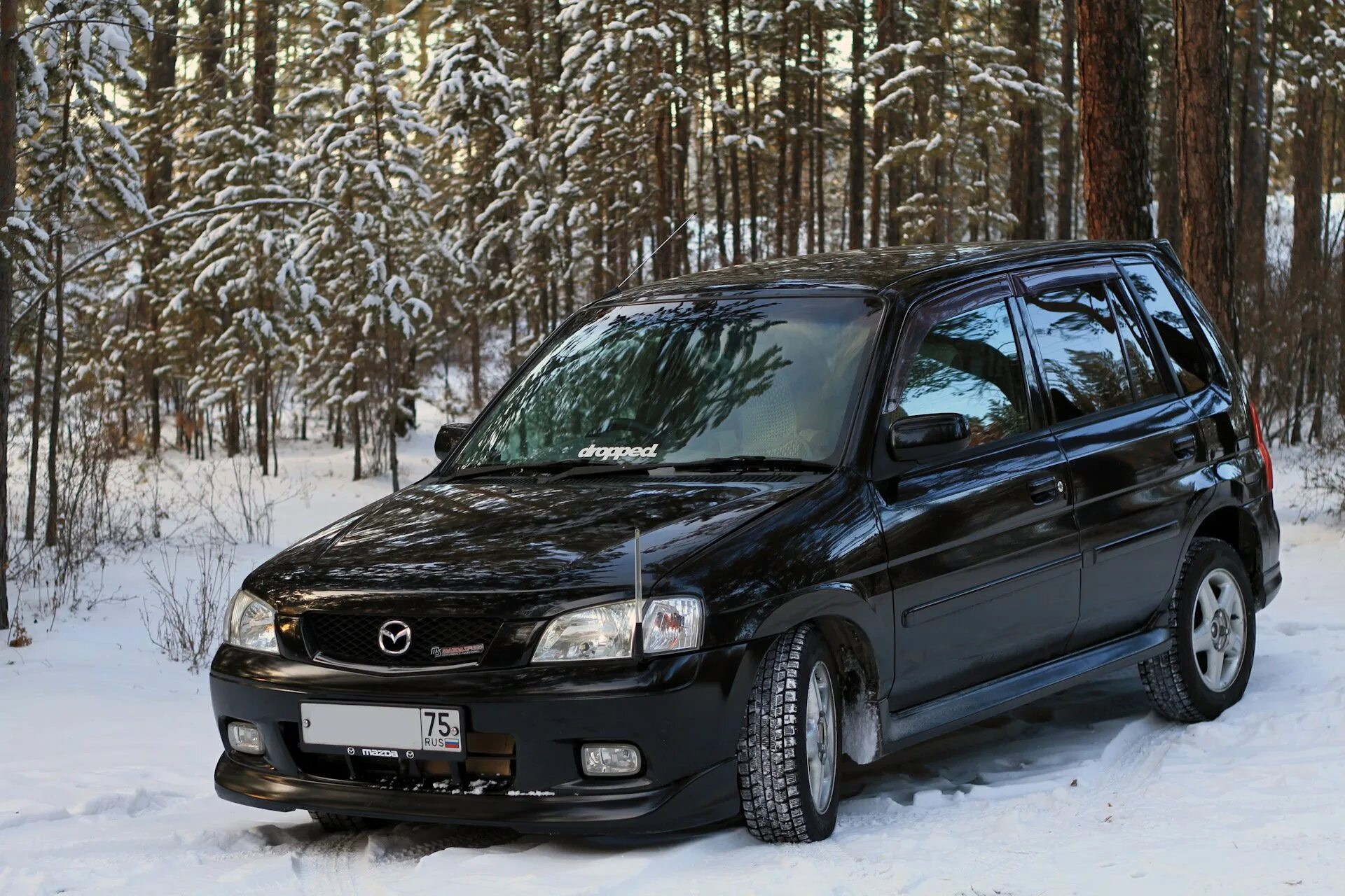 Mazda Demio 1998. Mazda Demio 2001г. Мазда Демио 2001 черная. Mazda Demio 1999 1 поколение. Мазда демо