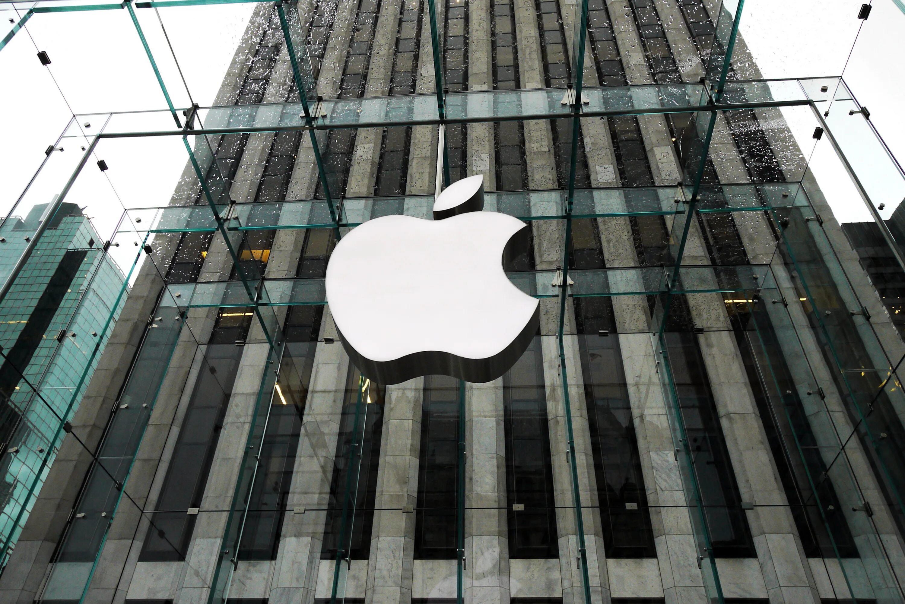 Компания Apple. Корпорация Apple. Apple логотип на 5 Авеню. Apple информация. Apple teleport купить
